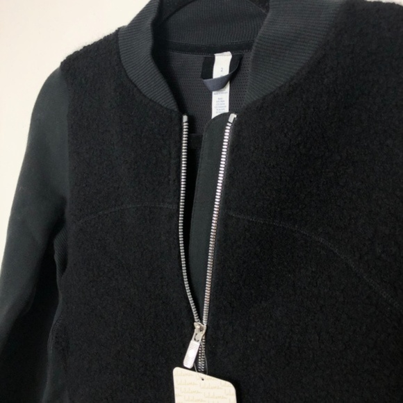 NWT Lululemon Stand Out Sherpa Jacket Black - Picture 7 of 8